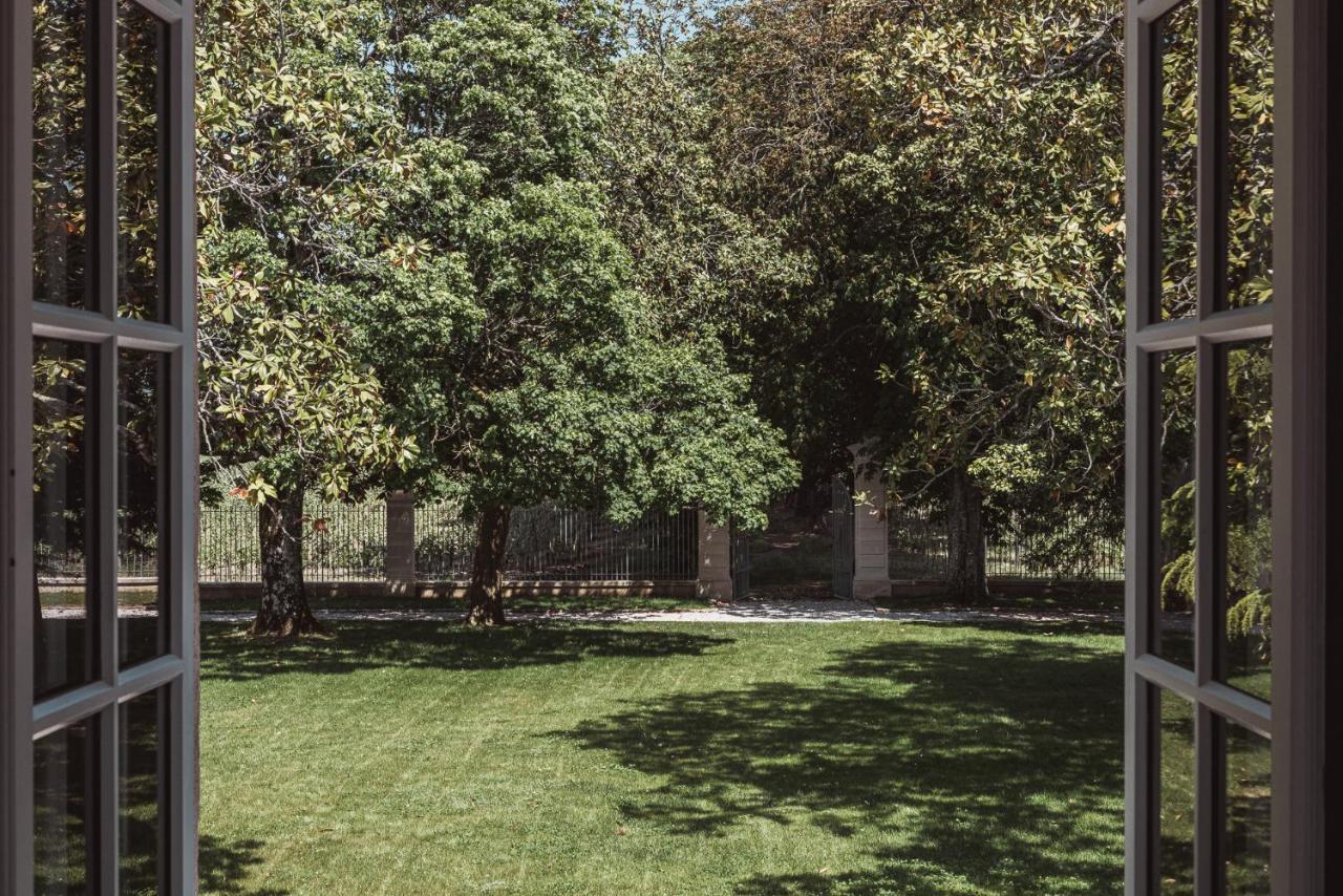 Chateau Laffitte Carcasset Bed & Breakfast Saint-Estephe  Exterior photo