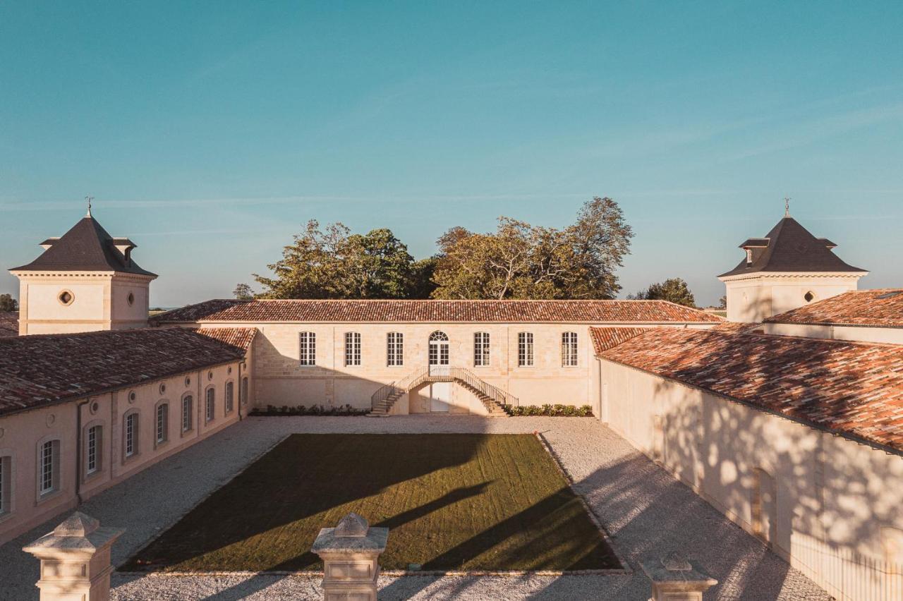 Chateau Laffitte Carcasset Bed & Breakfast Saint-Estephe  Exterior photo